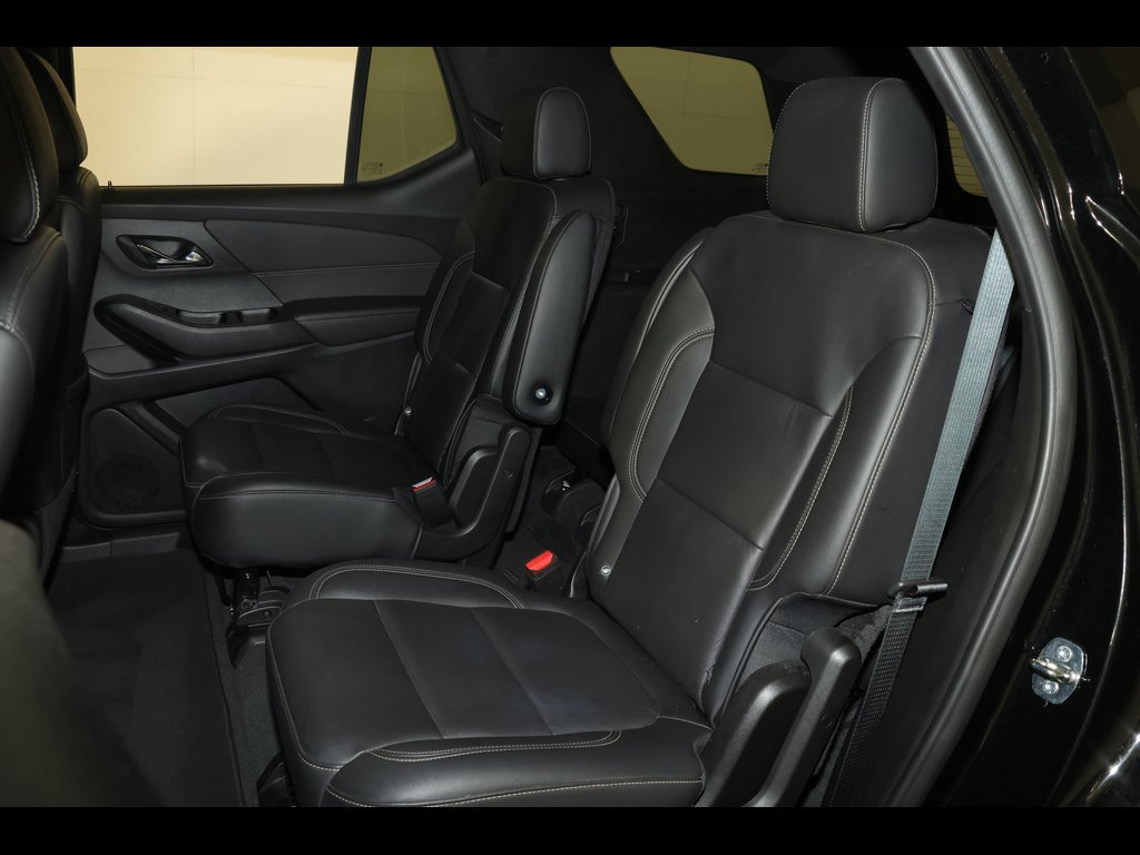 Used 2022 Chevrolet Traverse LT image 29