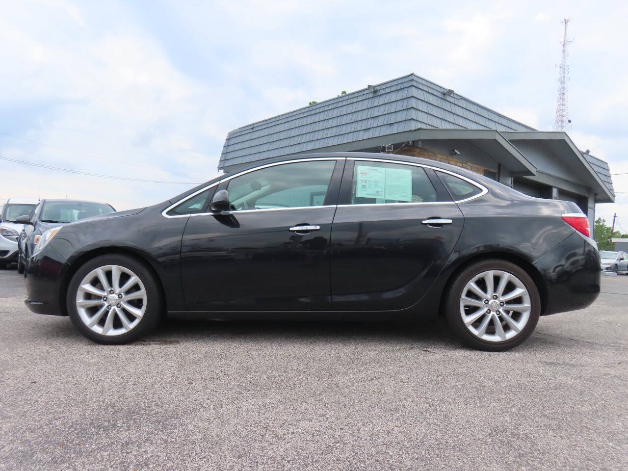 Used 2013 Buick Verano FWD image 8