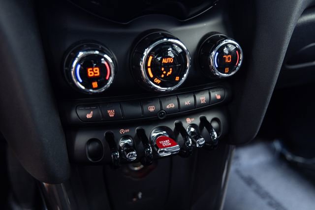 Used 2020 MINI Cooper 4-Door Hardtop image 19