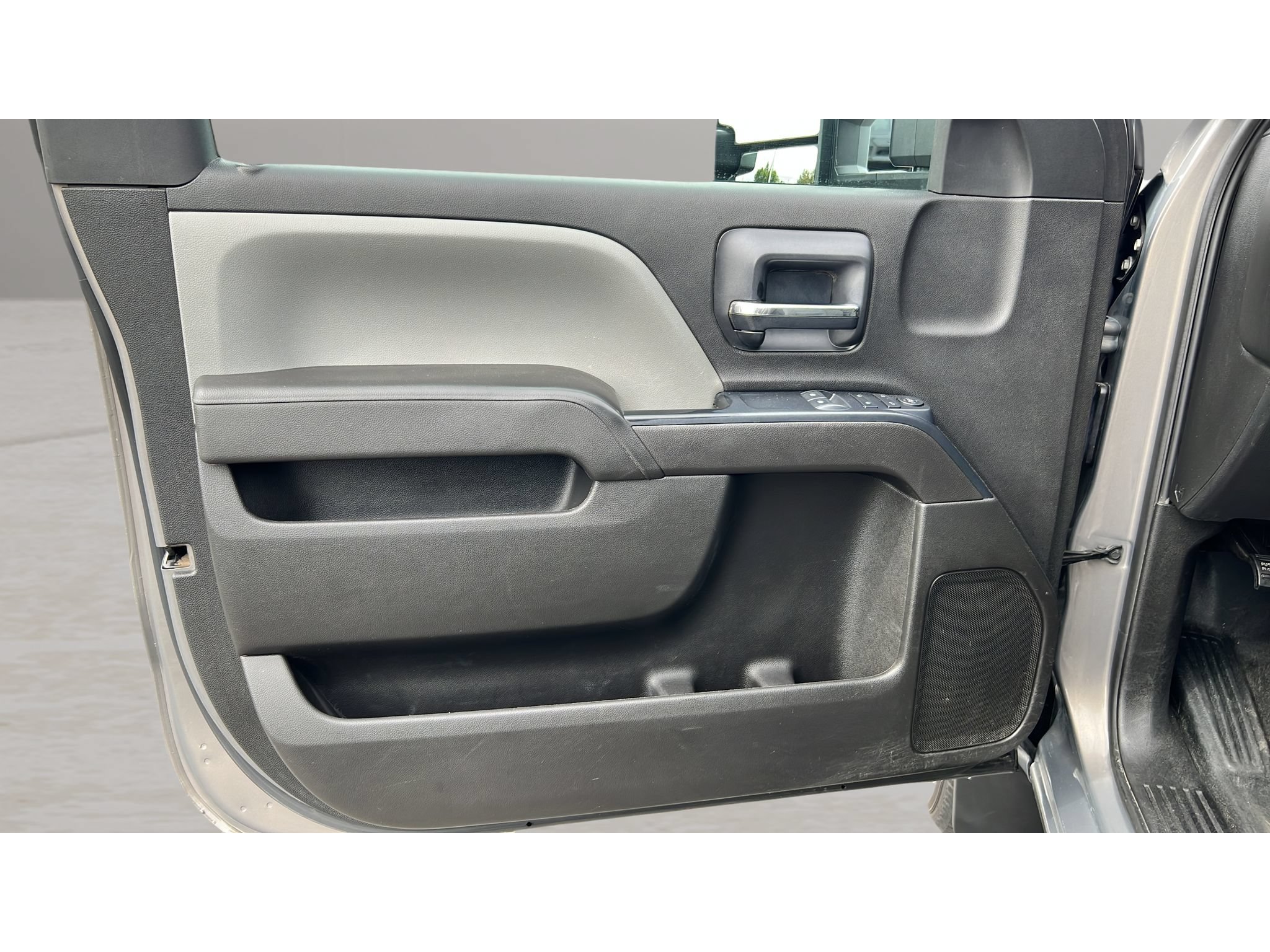 Certified 2017 GMC Sierra 3500 4x4 Regular Cab w/ Sierra Convenience Package image 26