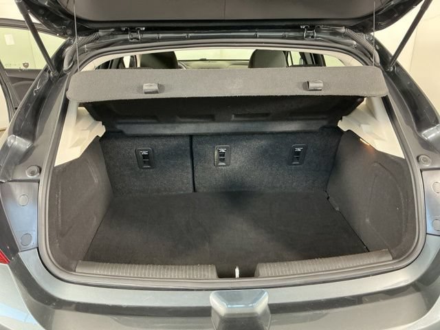 Used 2018 Chevrolet Cruze LT FWD image 12