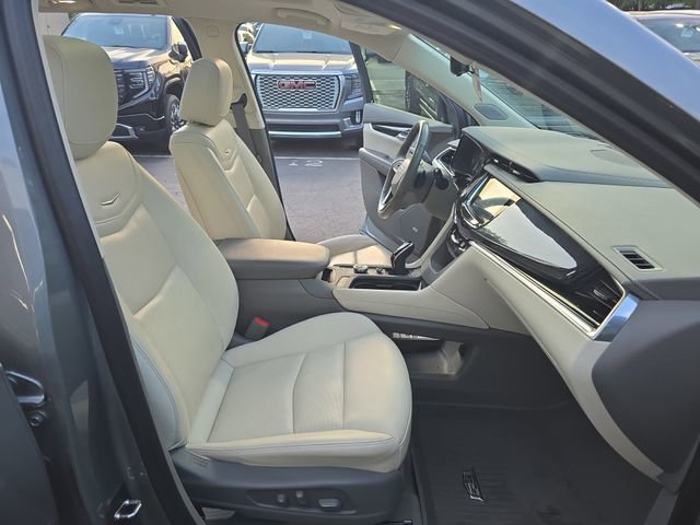 Certified 2023 Cadillac XT6 Premium Luxury w/ Technology Package FWD image 10