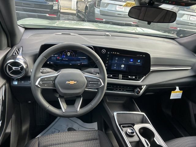 New 2026 Chevrolet Equinox LT w/ LPO, Floor Liner Package image 27