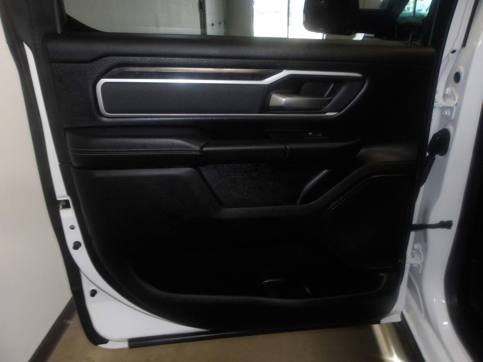 Used 2023 RAM 1500 Big Horn AWD/4WD image 17