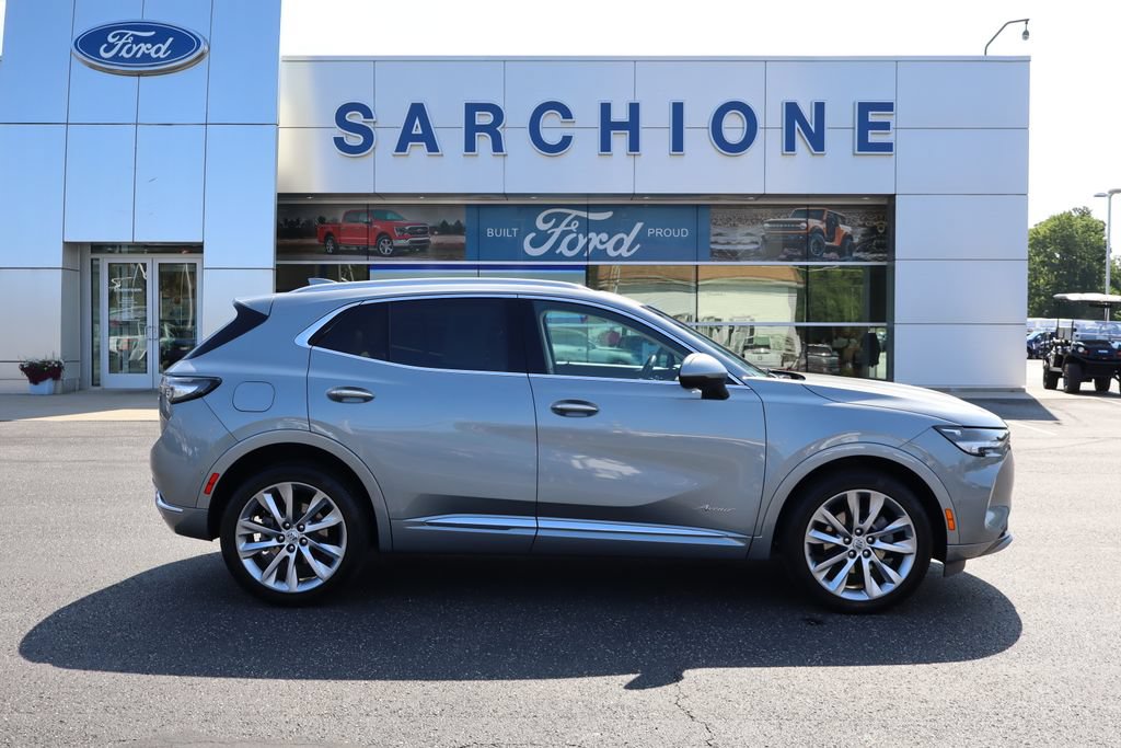 Used 2023 Buick Envision Avenir AWD/4WD image 2