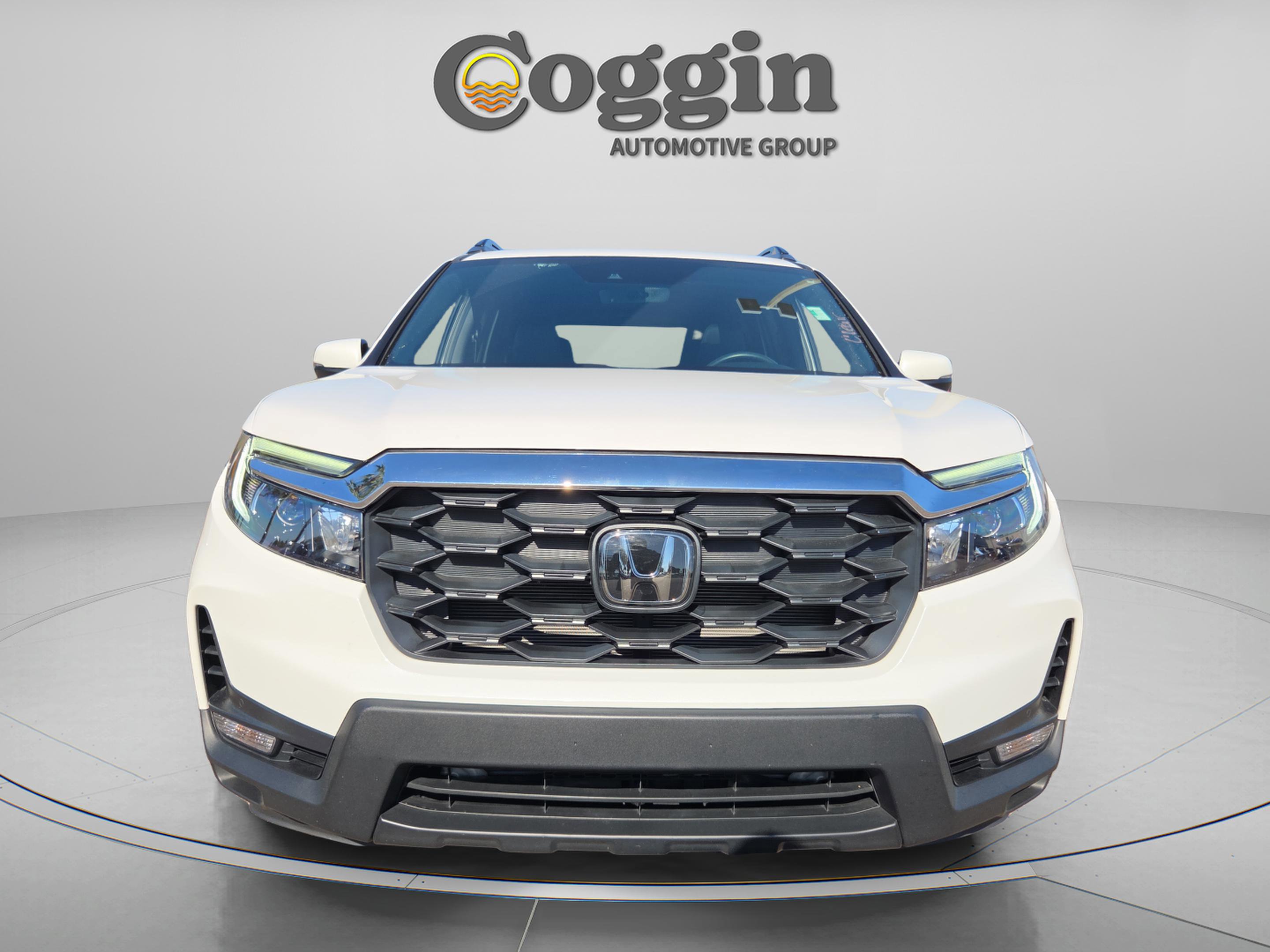 Certified 2024 Honda Passport EX-L image 9