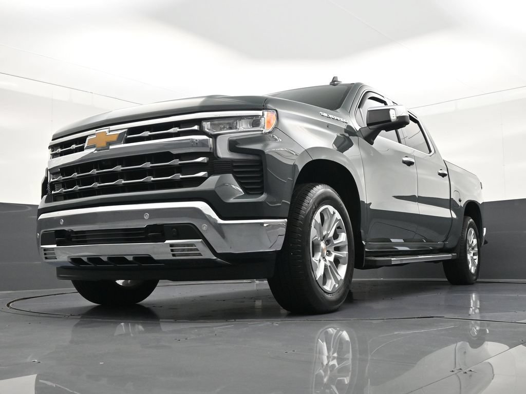 Used 2025 Chevrolet Silverado 1500 LTZ RWD image 22