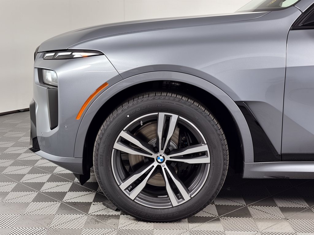 New 2027 BMW X7 xDrive40i w/ M Sport Package AWD/4WD image 13