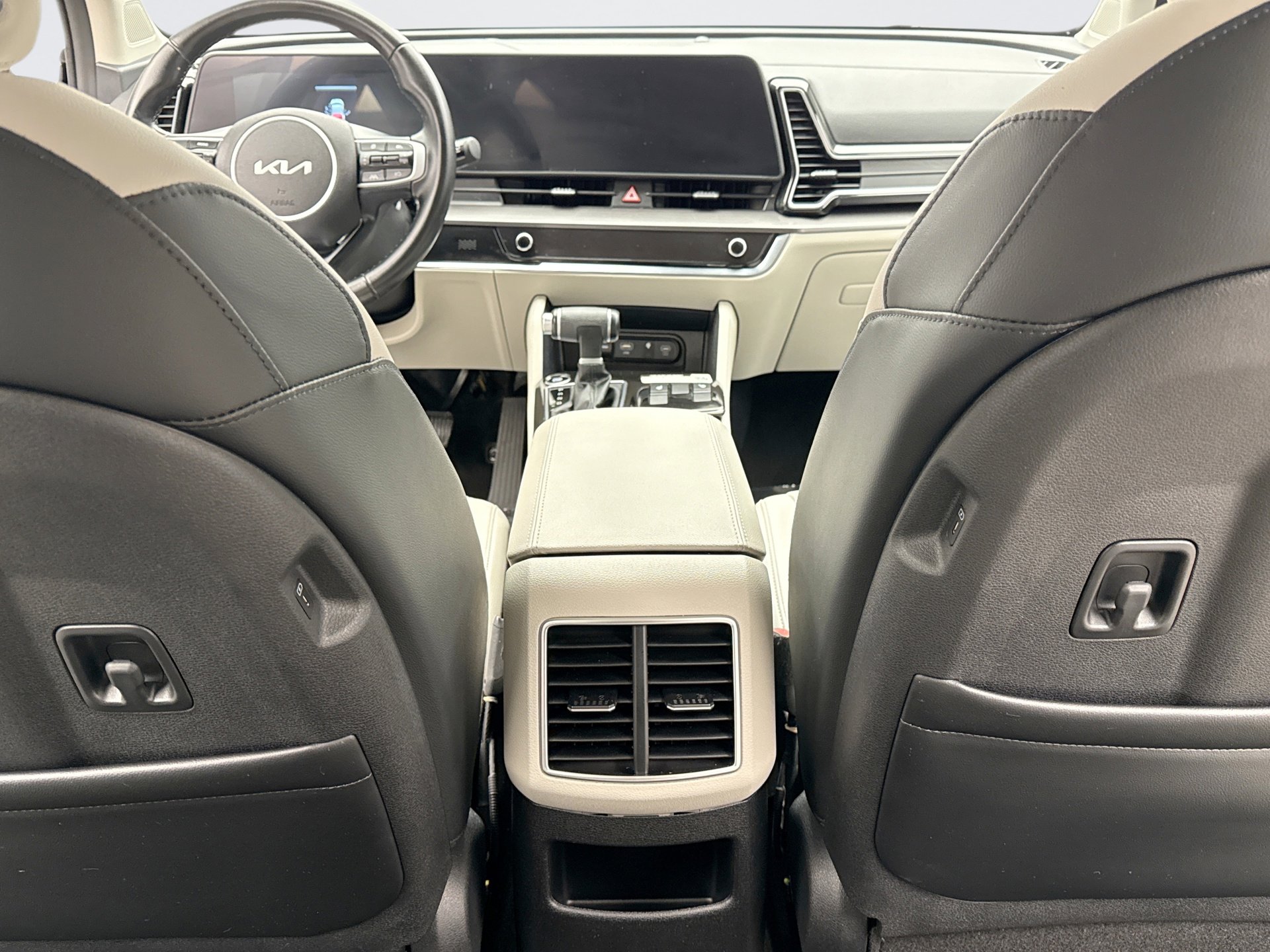 Used 2023 Kia Sportage EX image 20