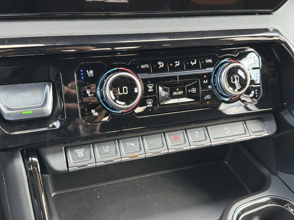 New 2026 GMC Sierra 2500 AT4 w/ AT4 Premium Plus Package image 6