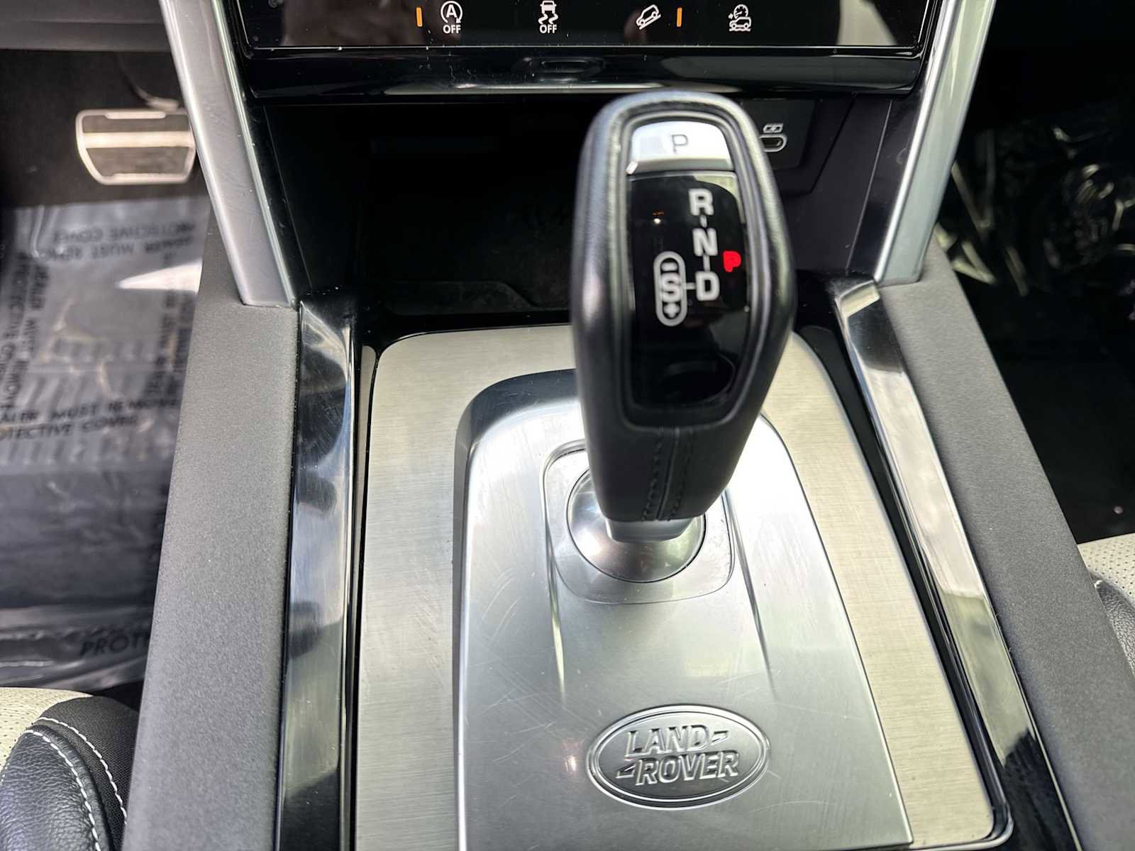Used 2022 Land Rover Discovery Sport S R-Dynamic AWD/4WD image 31