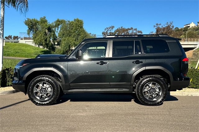 Used 2025 Lexus GX 550 image 9