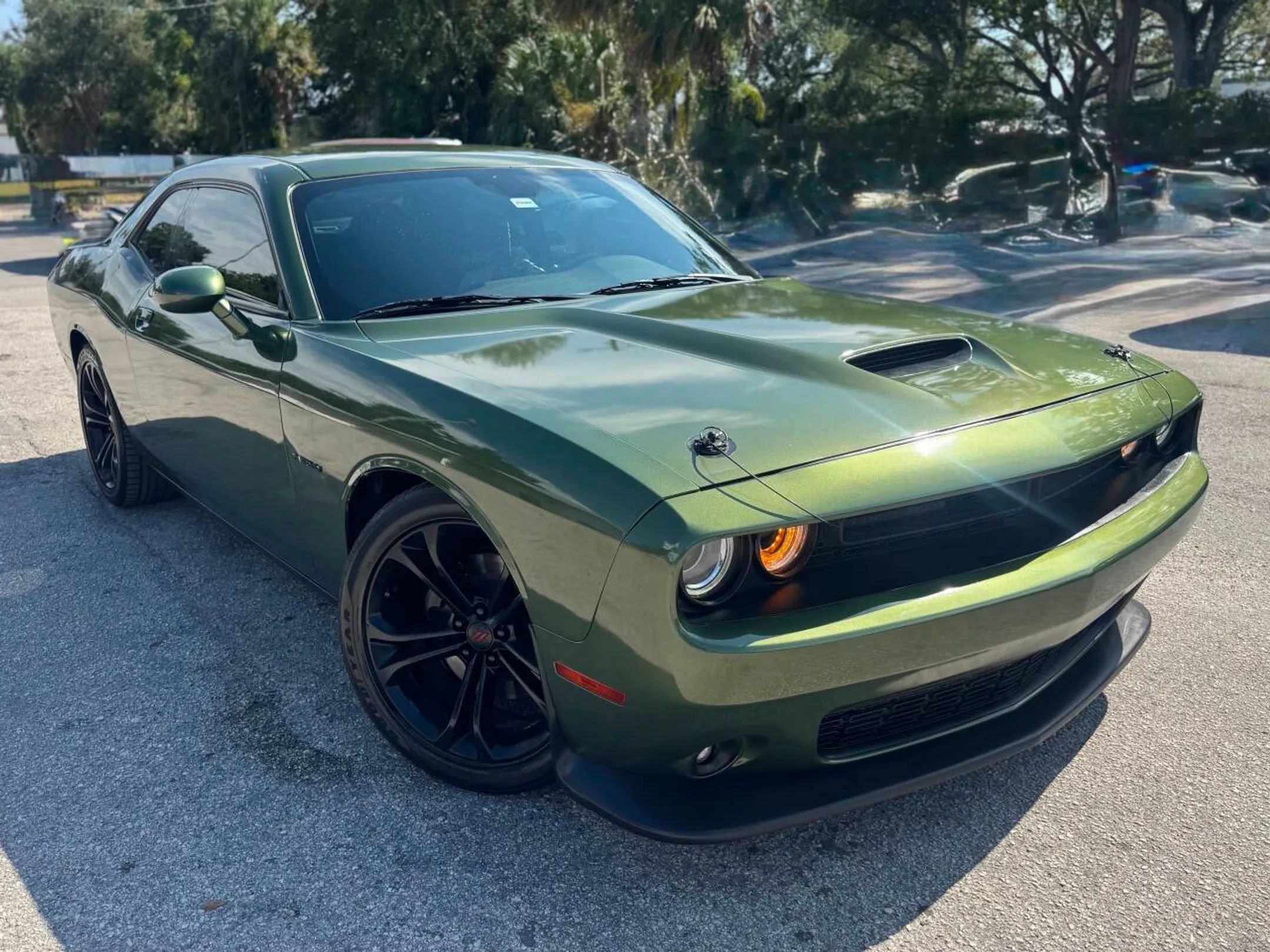 Used 2020 Dodge Challenger R/T RWD image 3