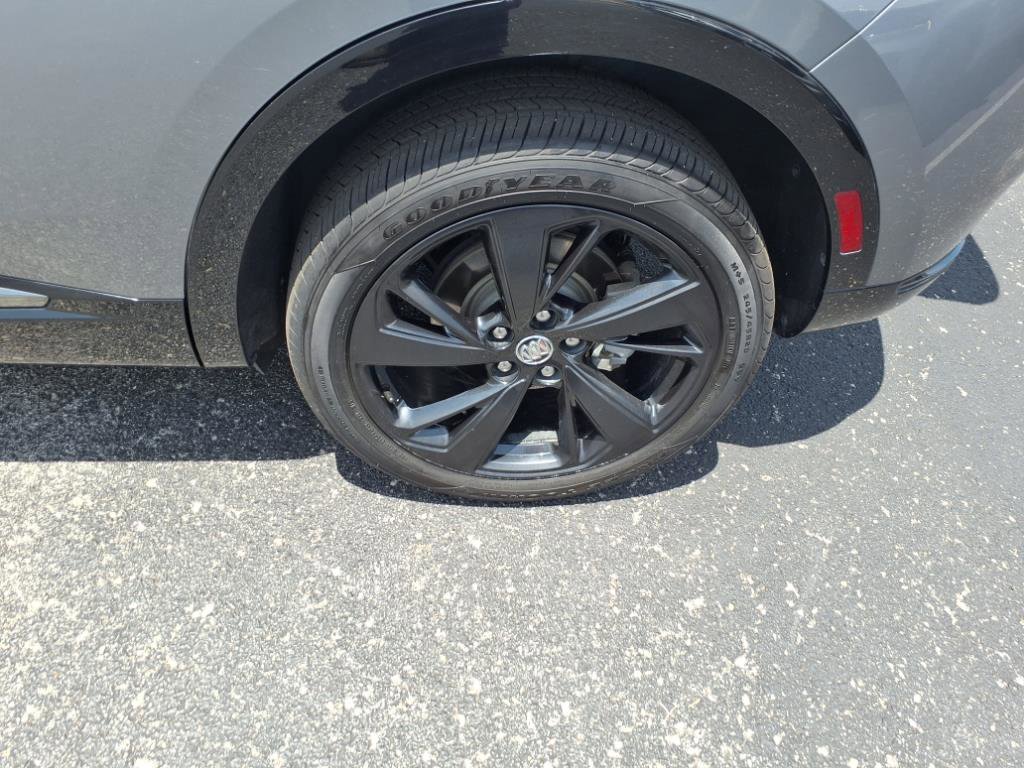 Used 2022 Buick Envision Preferred image 8