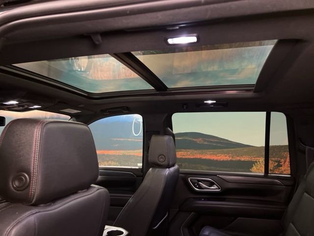 Used 2023 Chevrolet Suburban RST w/ Luxury Package image 50