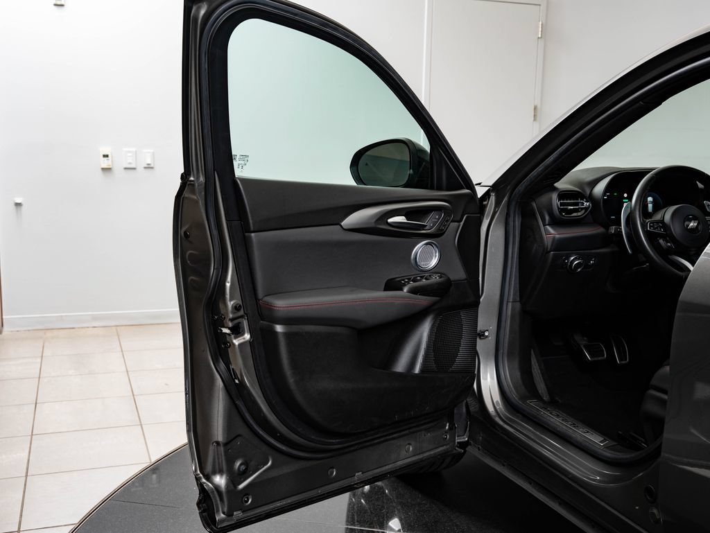 Used 2024 Dodge Hornet R/T Plus AWD/4WD image 27
