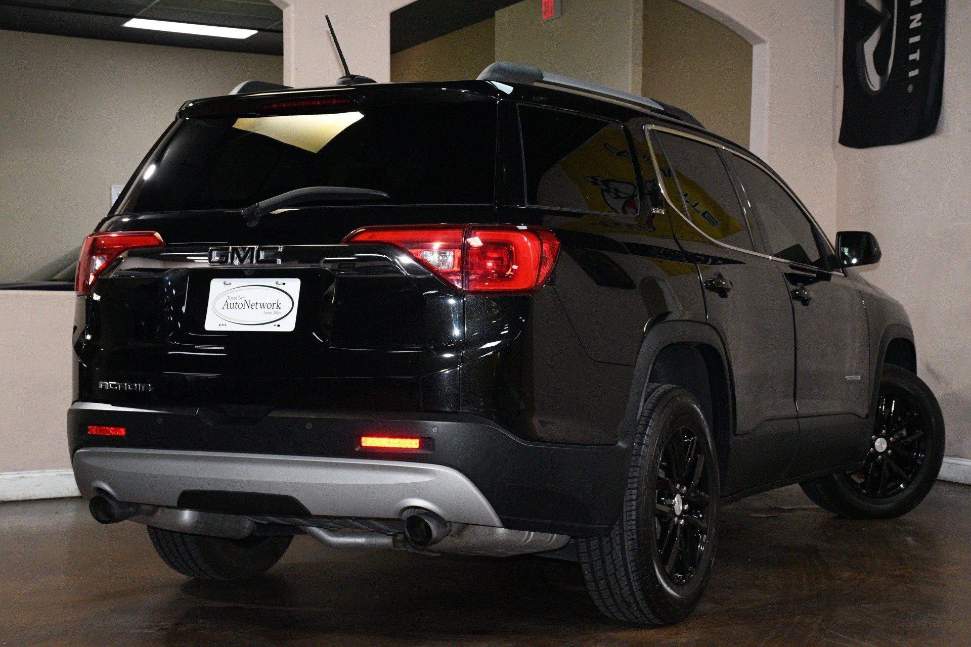 Used 2019 GMC Acadia SLT FWD image 5