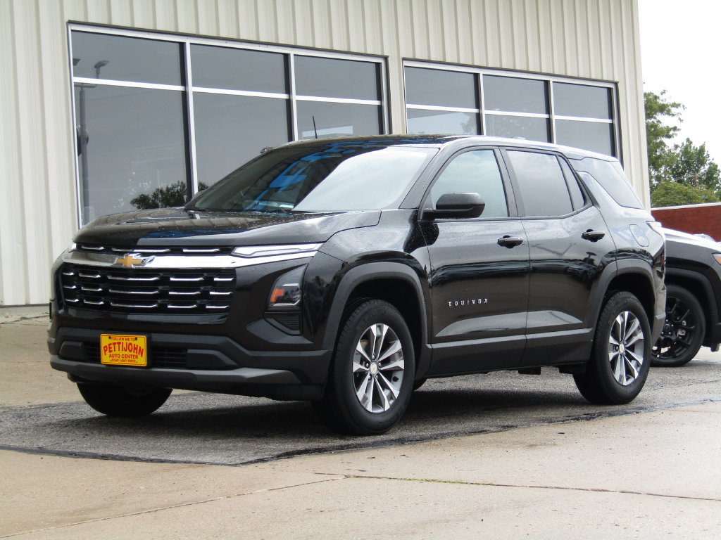 Used 2026 Chevrolet Equinox LT AWD/4WD image 12
