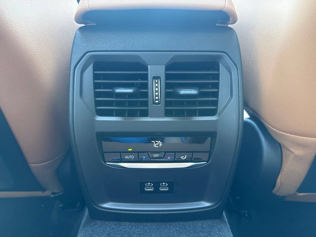 New 2026 BMW 330i Sedan w/ Convenience Package RWD image 13