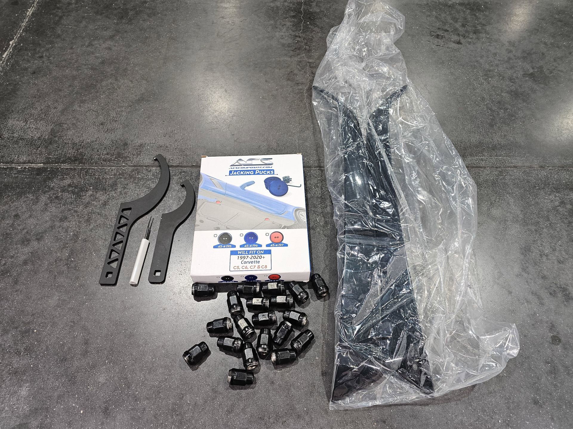 Used 2024 Chevrolet Corvette Z06 RWD image 23