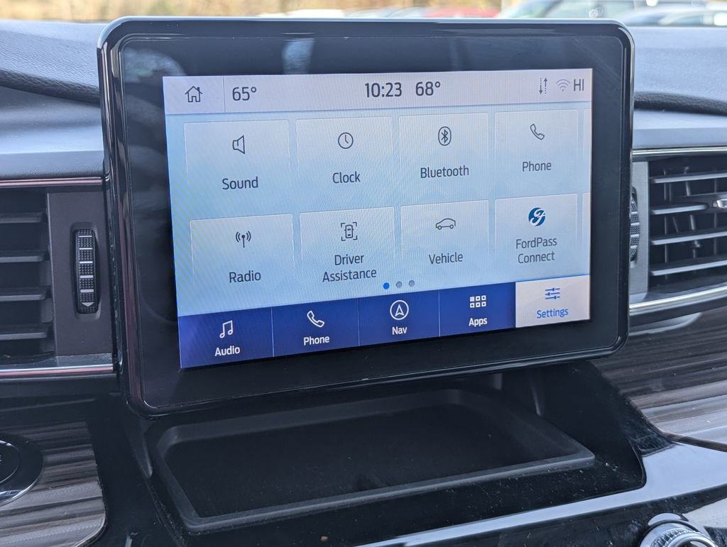 Used 2023 Ford Explorer Limited w/ Equipment Group 301A image 11