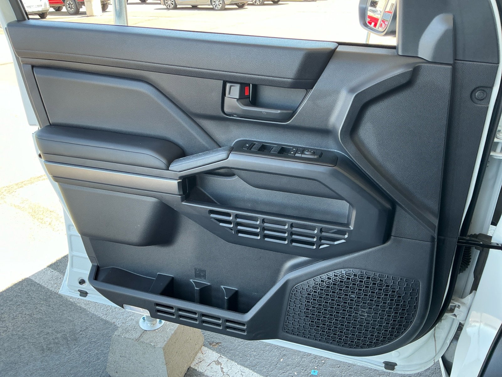 Certified 2025 Toyota 4Runner SR5 AWD/4WD image 10