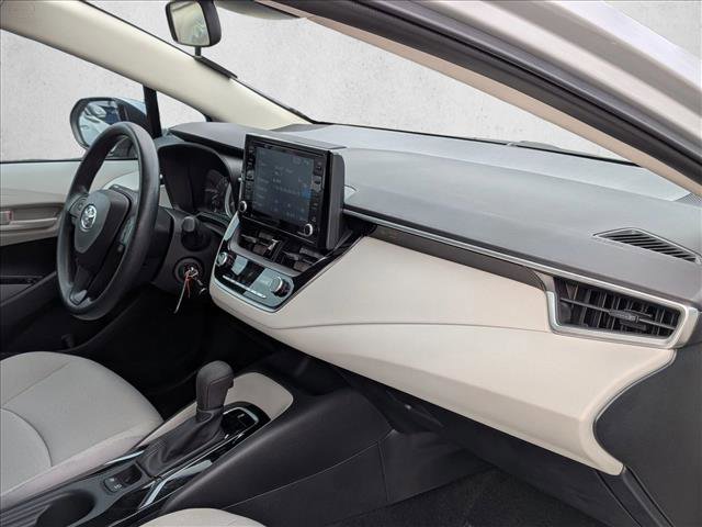 Used 2022 Toyota Corolla LE FWD image 19