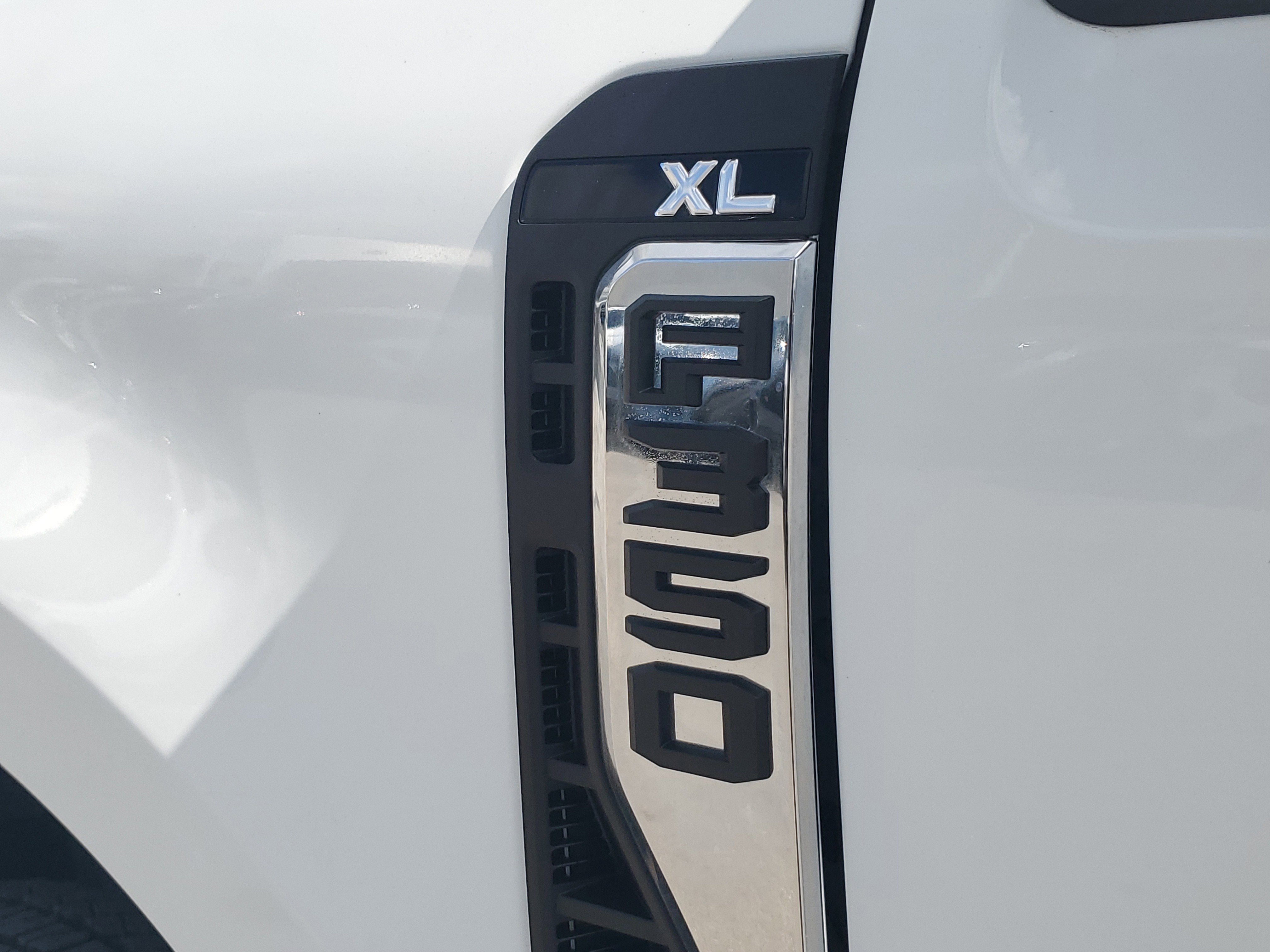 Used 2025 Ford F350 XL w/ 360-Degree Camera Package image 28