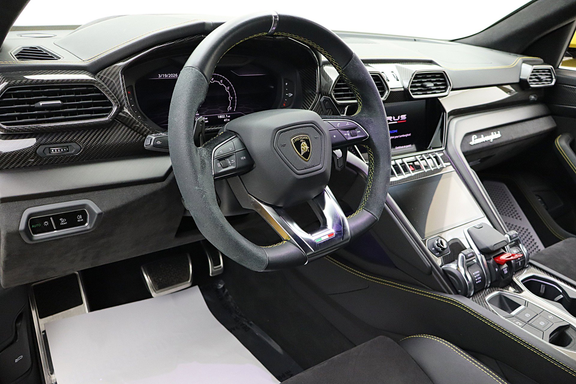 Used 2022 Lamborghini Urus image 27