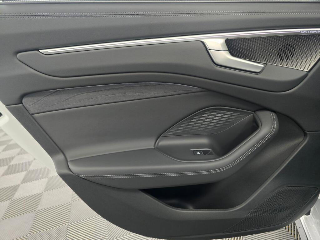 New 2026 Audi A6 Premium Plus AWD/4WD image 19