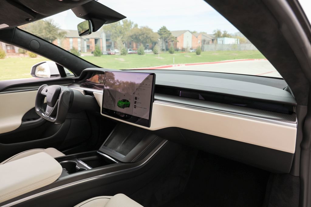 Used 2022 Tesla Model S Plaid image 19