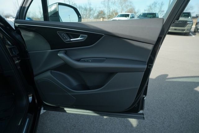 Used 2023 Audi Q7 2.0T Premium w/ Convenience Package image 20