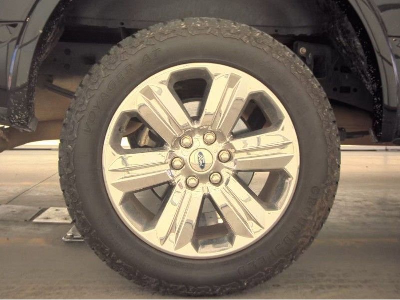 Used 2018 Ford F150 Lariat image 14