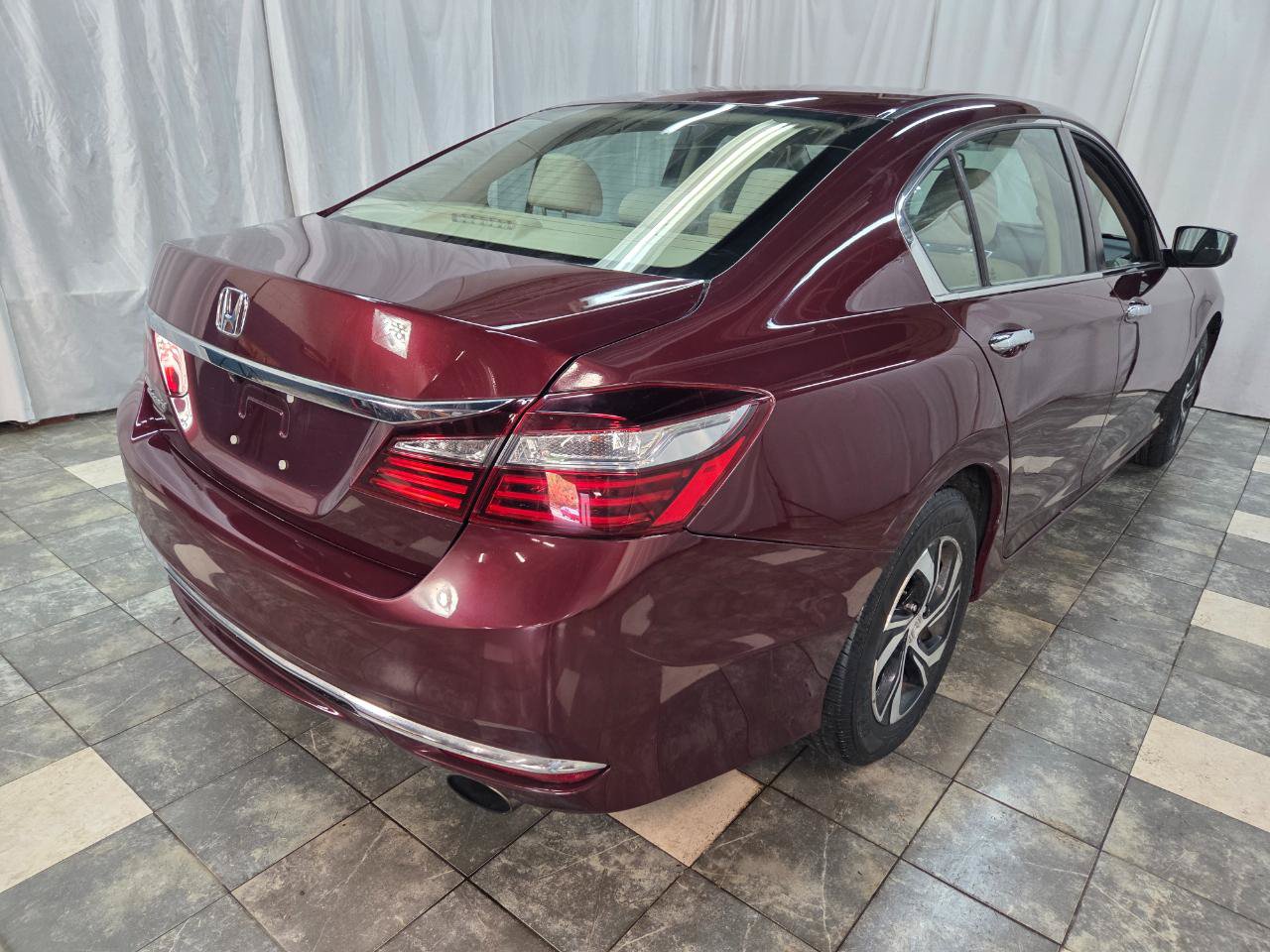 Used 2016 Honda Accord LX image 5