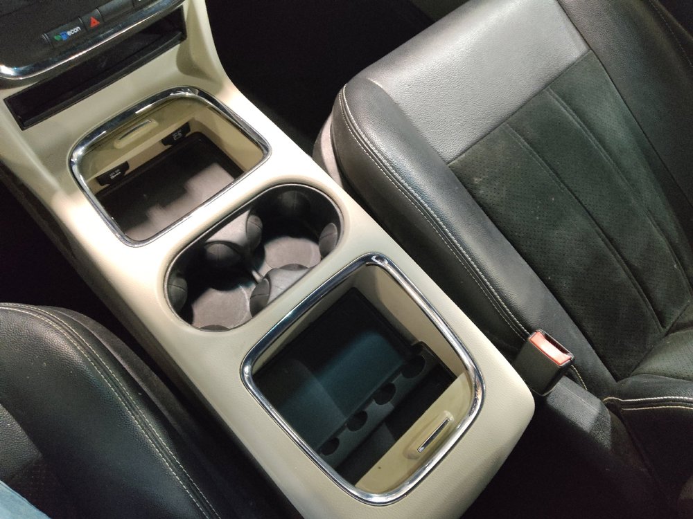 Used 2017 Dodge Grand Caravan SXT image 26