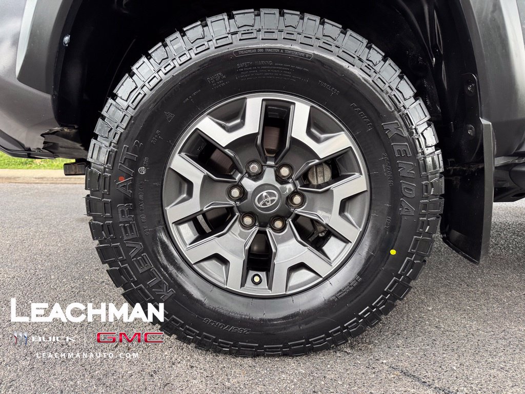 Used 2021 Toyota Tacoma TRD Off-Road w/ Technology Package AWD/4WD image 8