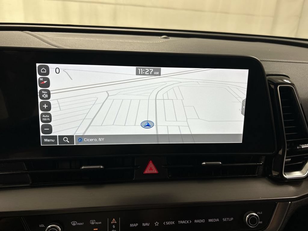 Certified 2024 Kia Sportage EX AWD/4WD image 16