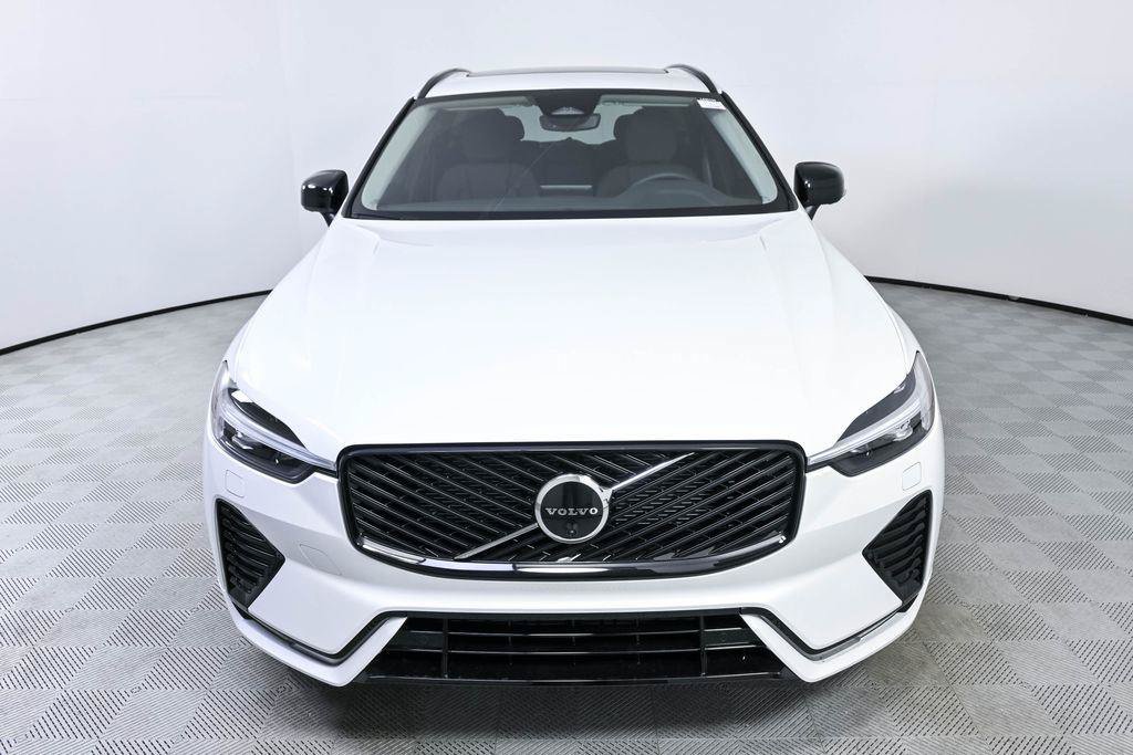 New 2026 Volvo XC60 B5 Plus w/ Protection Package Premier AWD/4WD image 33