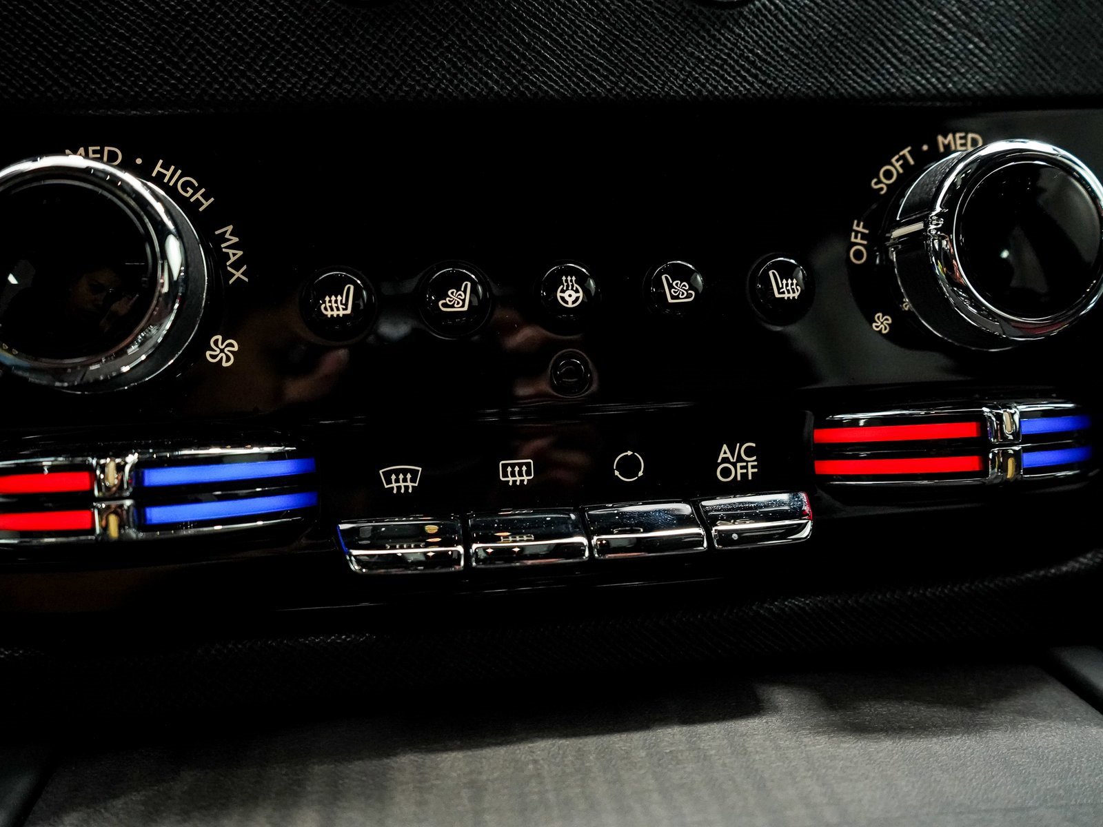 Certified 2022 Rolls-Royce Cullinan image 41