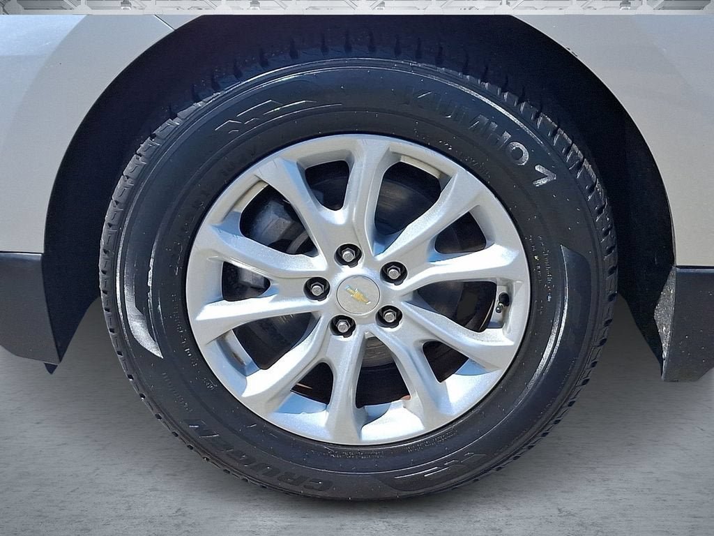 Used 2018 Chevrolet Equinox LT FWD image 9