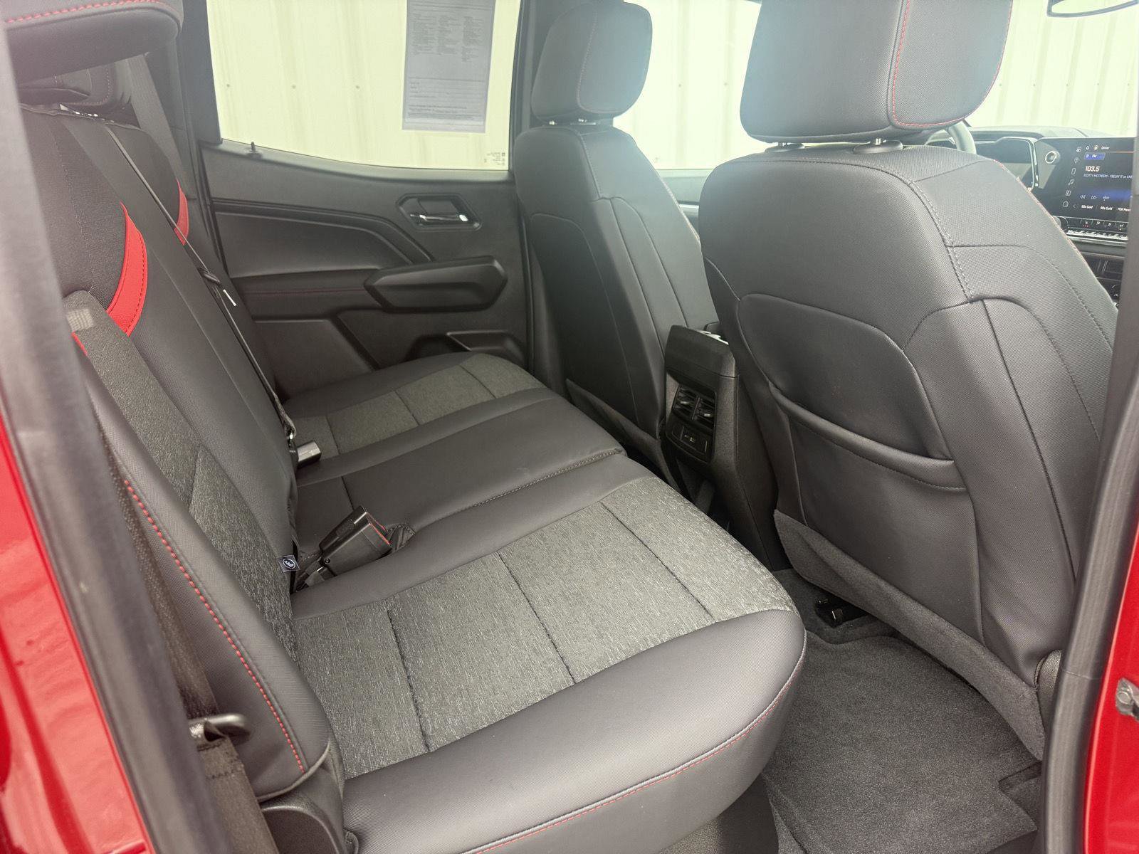 Used 2024 Chevrolet Colorado Z71 w/ Z71 Convenience Package 2 image 22