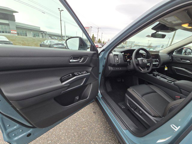 New 2026 Nissan Pathfinder SL image 24