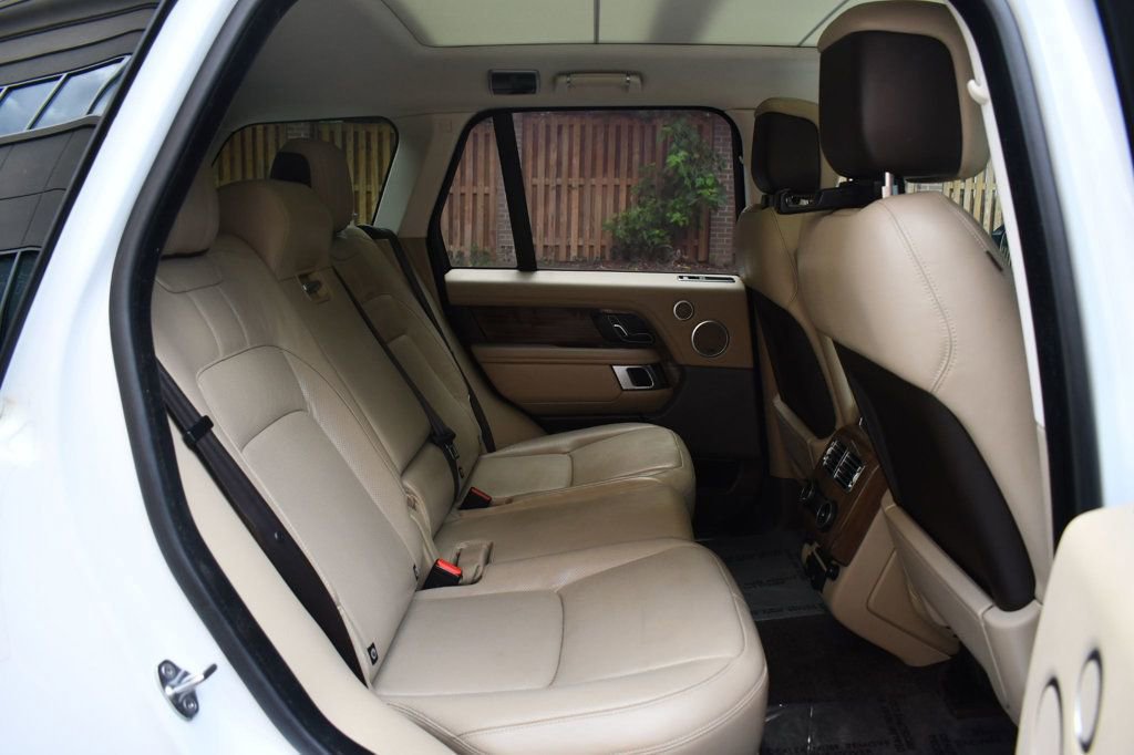 Used 2018 Land Rover Range Rover HSE image 46