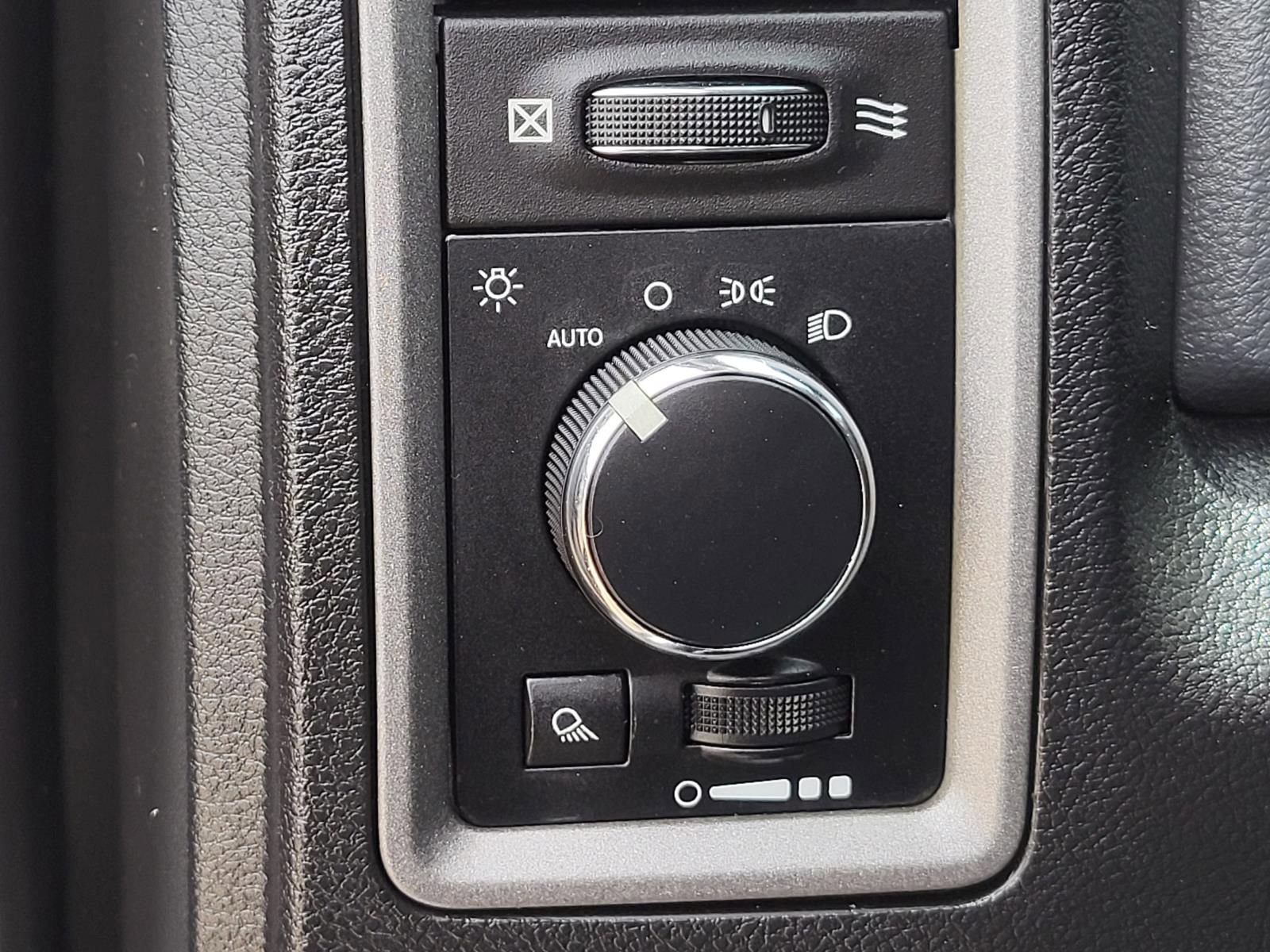 Used 2013 RAM 2500 Tradesman w/ Chrome Appearance Group RWD image 24