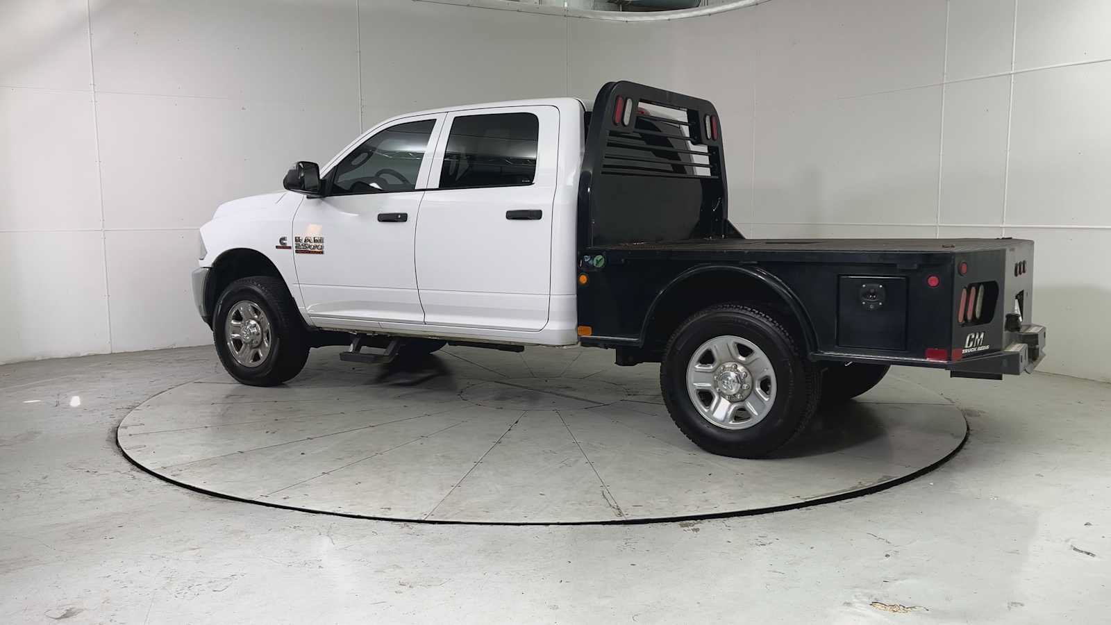 Used 2017 RAM 2500 Tradesman w/ Chrome Appearance Group AWD/4WD image 3