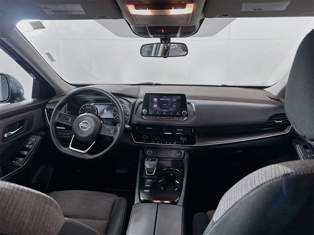 Used 2021 Nissan Rogue SV image 21