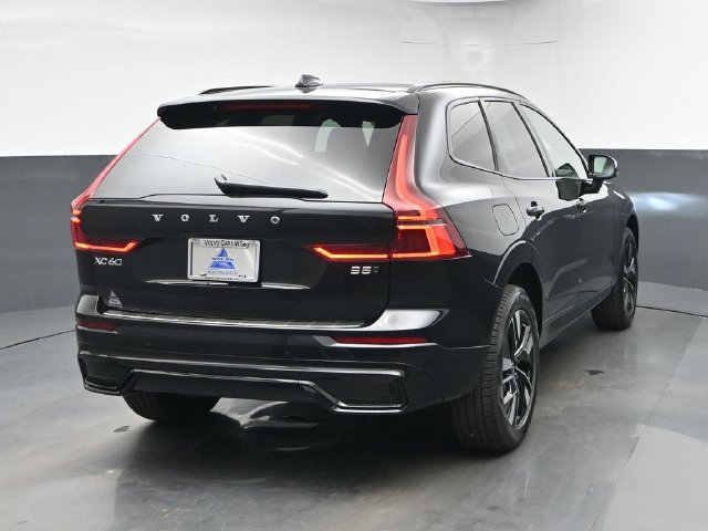 New 2027 Volvo XC60 B5 Core AWD/4WD image 8