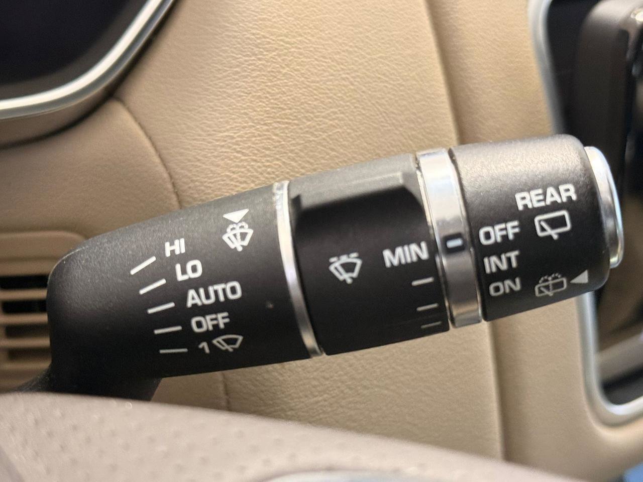 Used 2018 Land Rover Range Rover Sport HSE AWD/4WD image 34