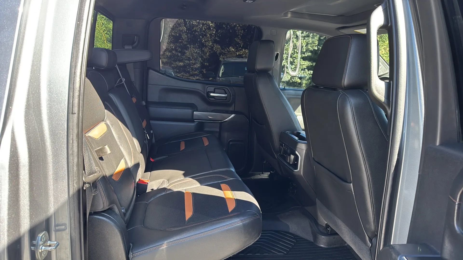 Used 2020 GMC Sierra 1500 AT4 w/ AT4 Premium Package image 13