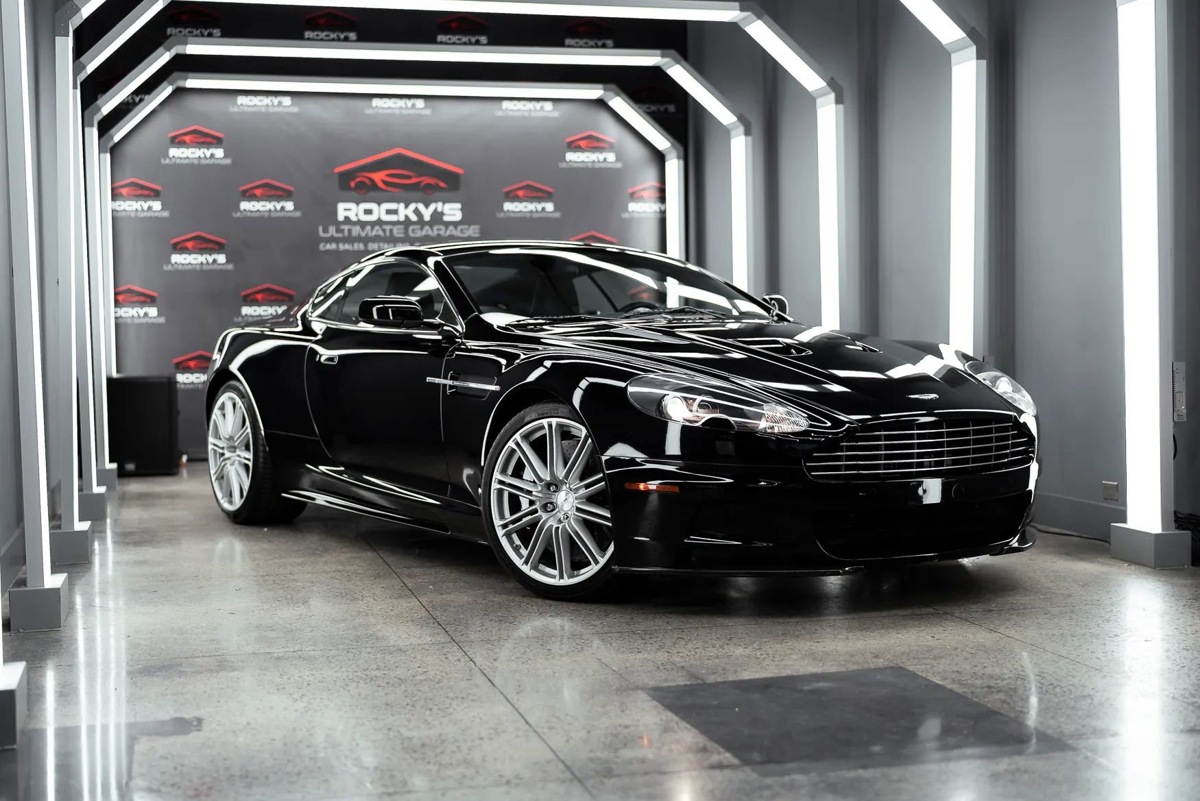 Used 2009 Aston Martin DBS Coupe 2D image 43